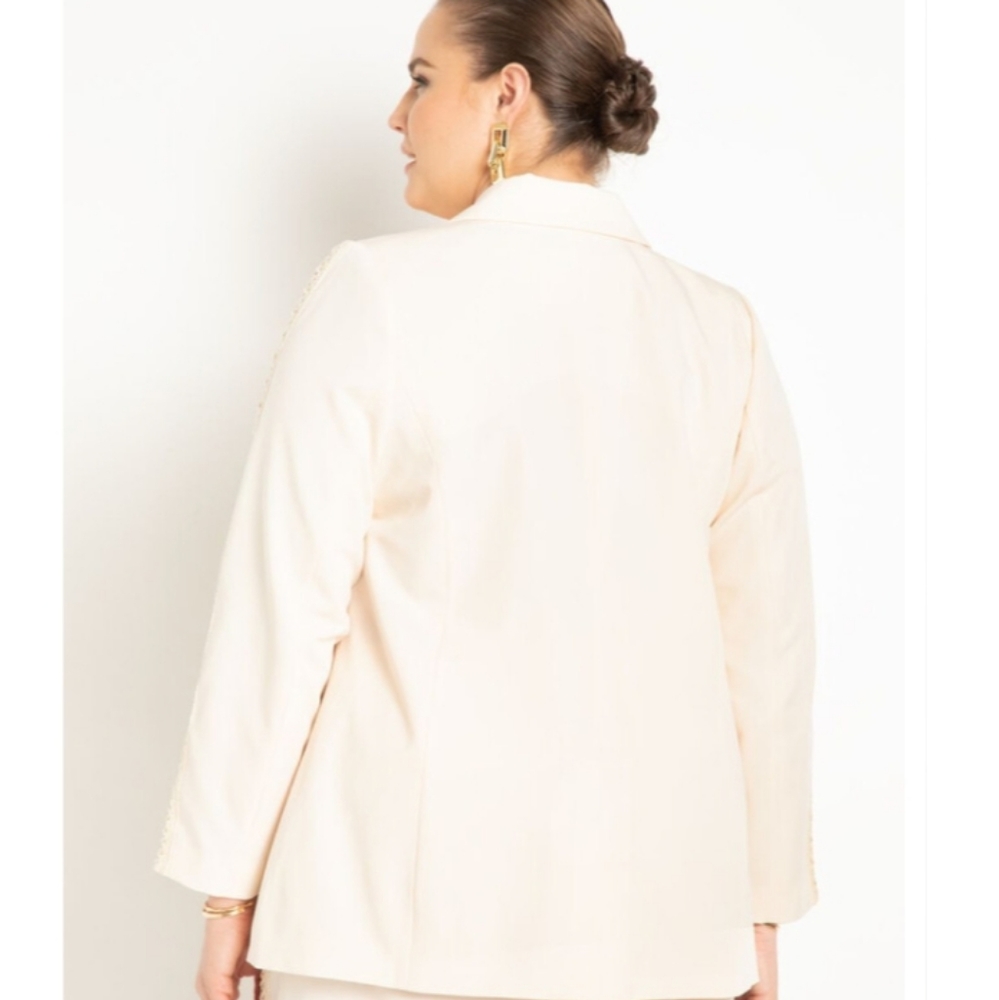 Eloquii crochet blazer